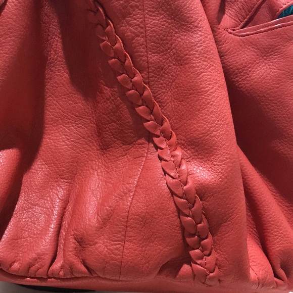 FIORE by ISABELLA FIORE Salmon Leather Shoulderbag - Picture 7 of 15